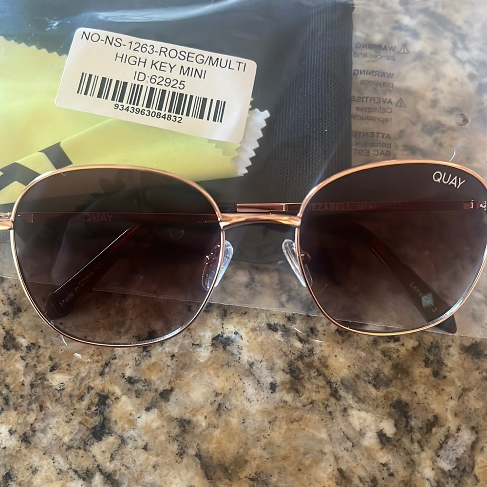 Jezabell Mini Sunglasses - Rose Gold